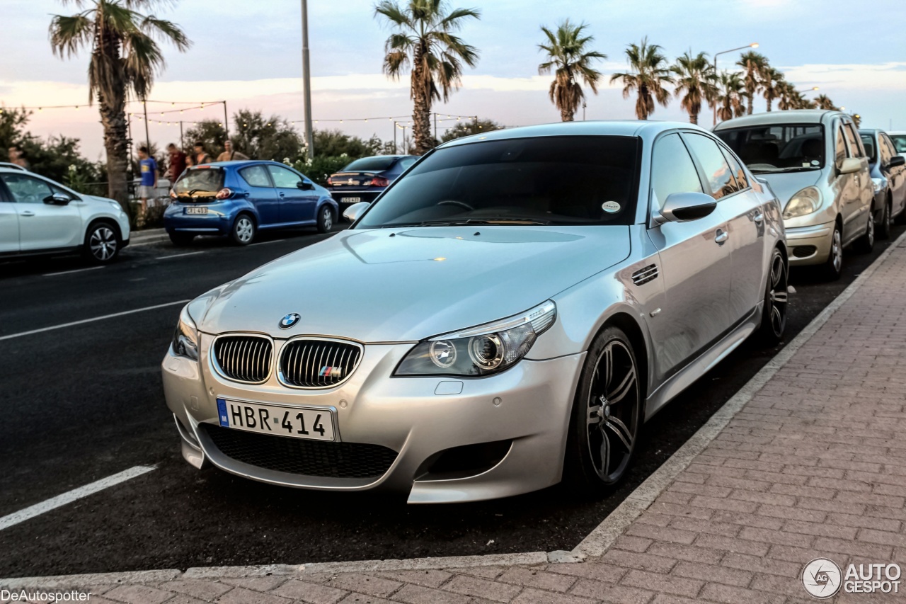 BMW M5 E60 2005