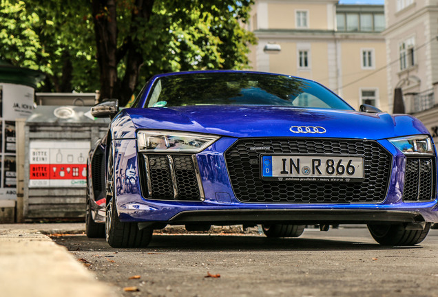 Audi R8 V10 Plus 2015