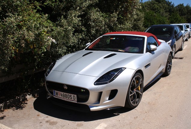 Jaguar F-TYPE R Convertible