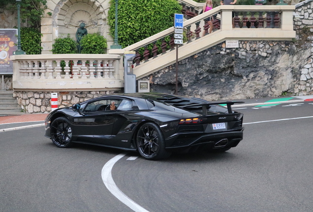 Lamborghini Aventador S LP740-4