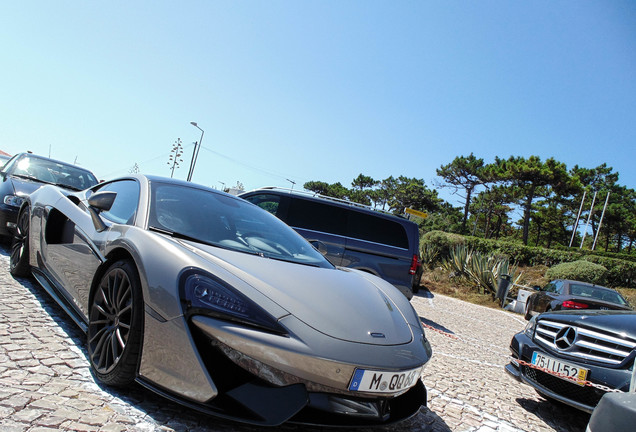 McLaren 570GT