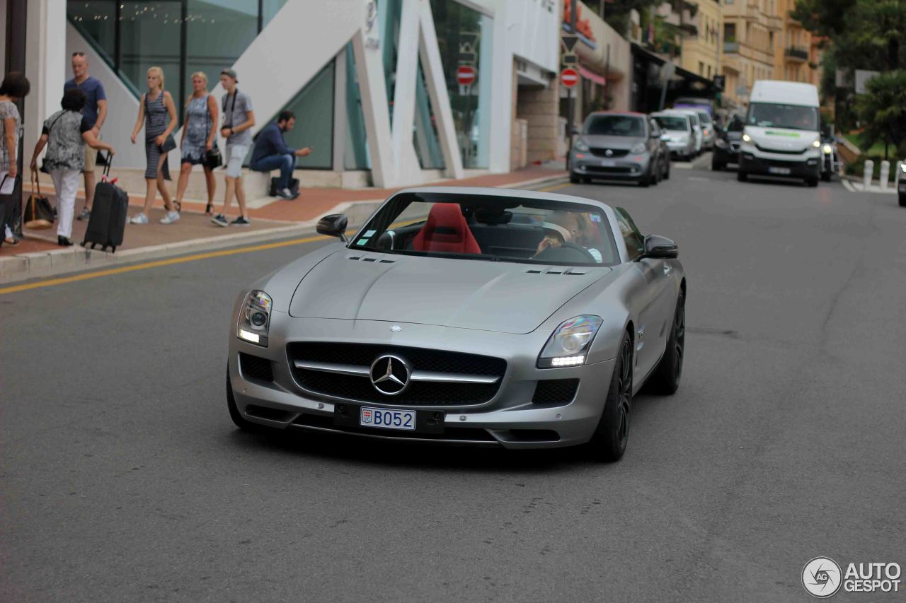 Mercedes-Benz SLS AMG Roadster