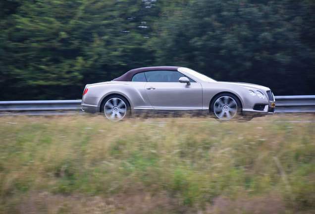 Bentley Continental GTC V8