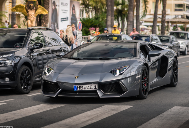 Lamborghini Aventador LP700-4 Roadster