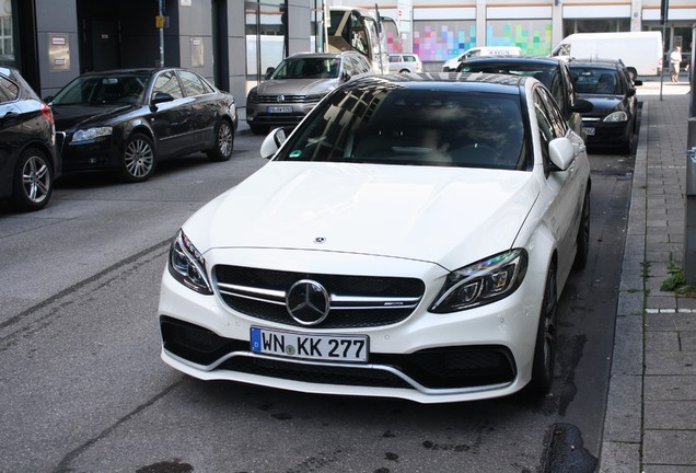 Mercedes-AMG C 63 S W205