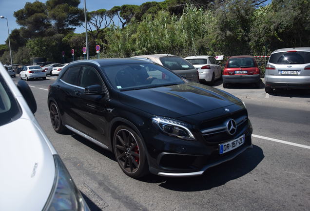 Mercedes-Benz GLA 45 AMG X156