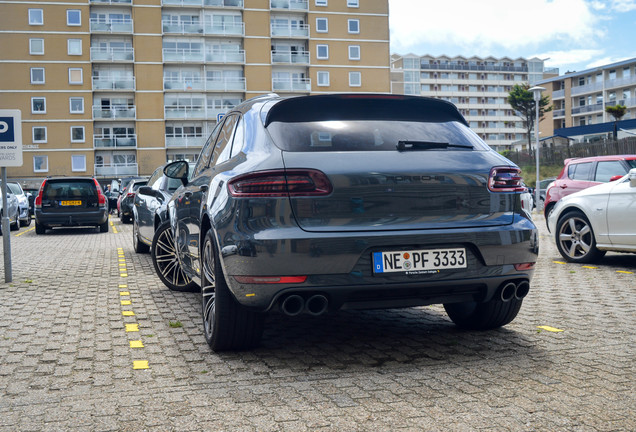 Porsche 95B Macan GTS