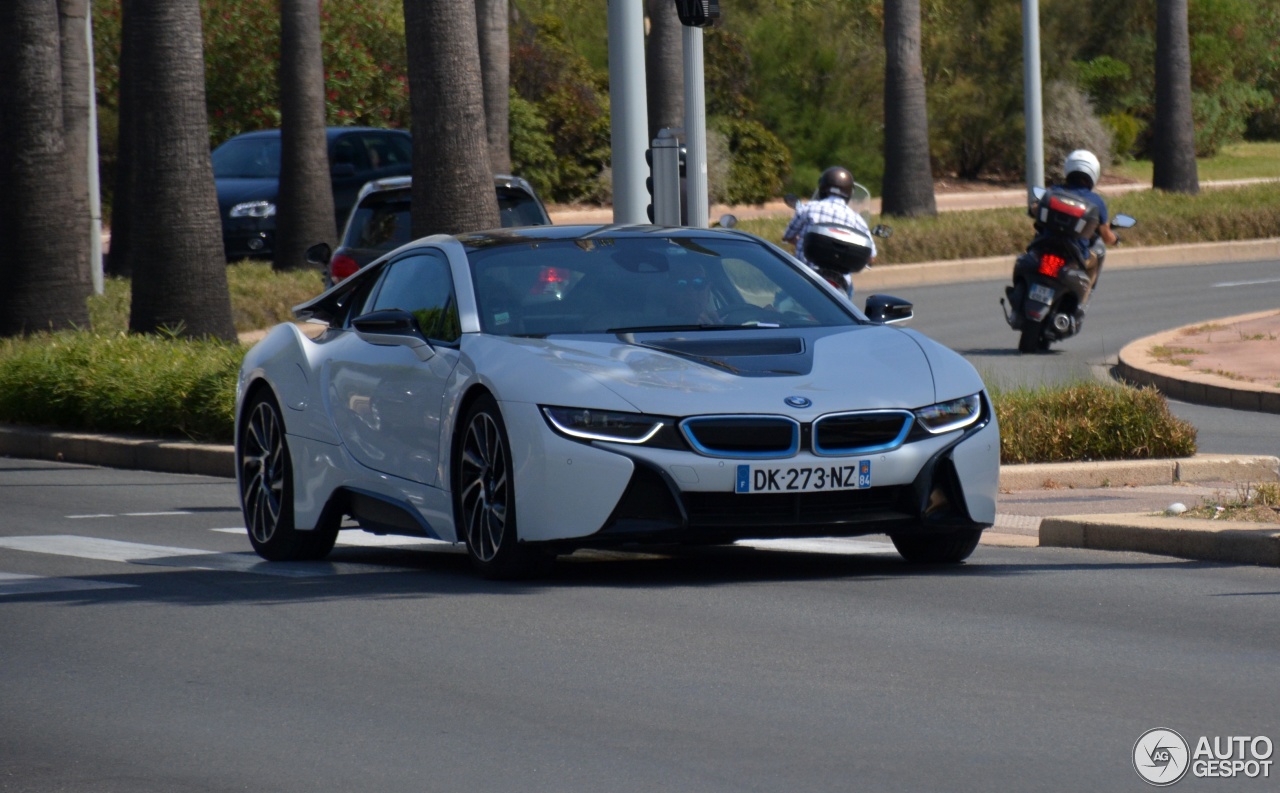 BMW i8