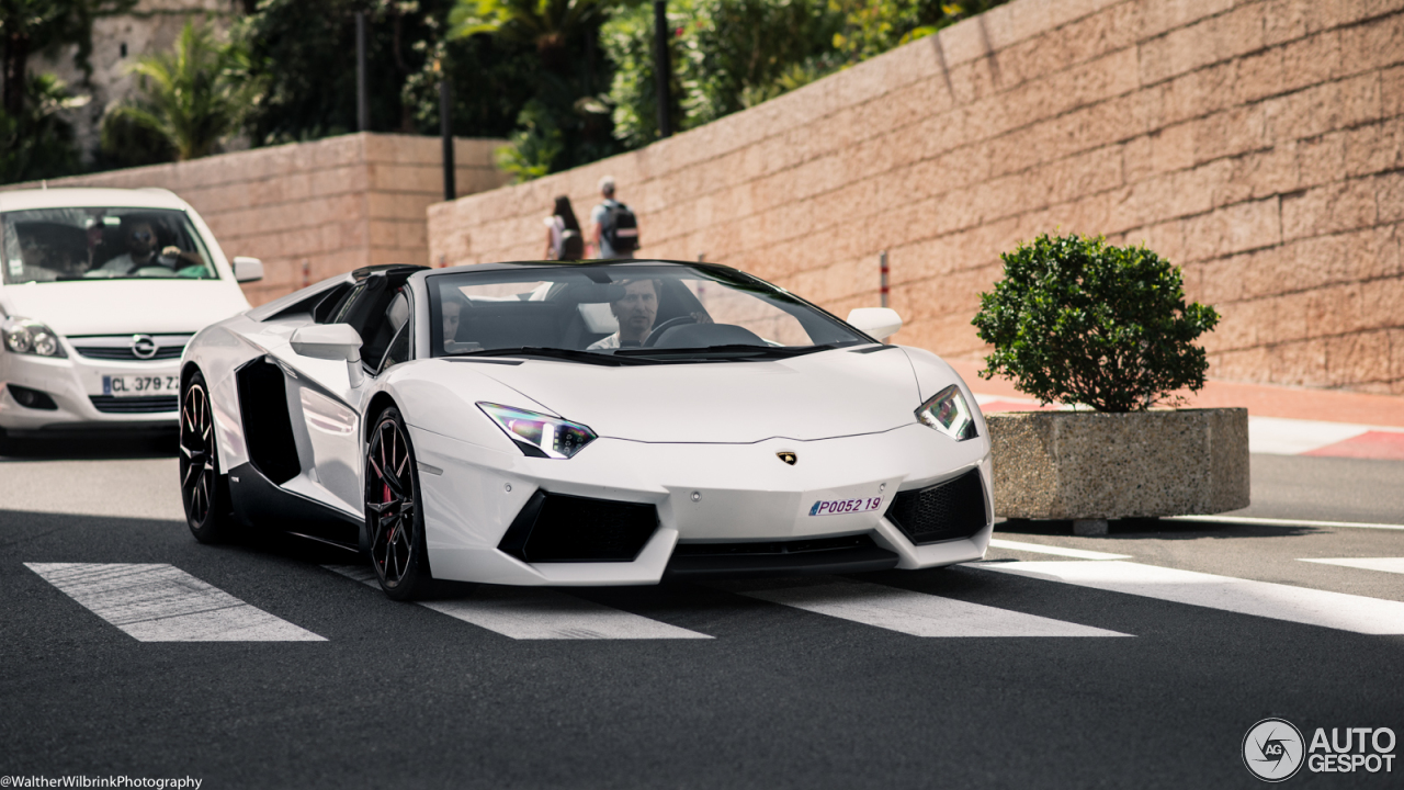 Lamborghini Aventador LP700-4 Roadster