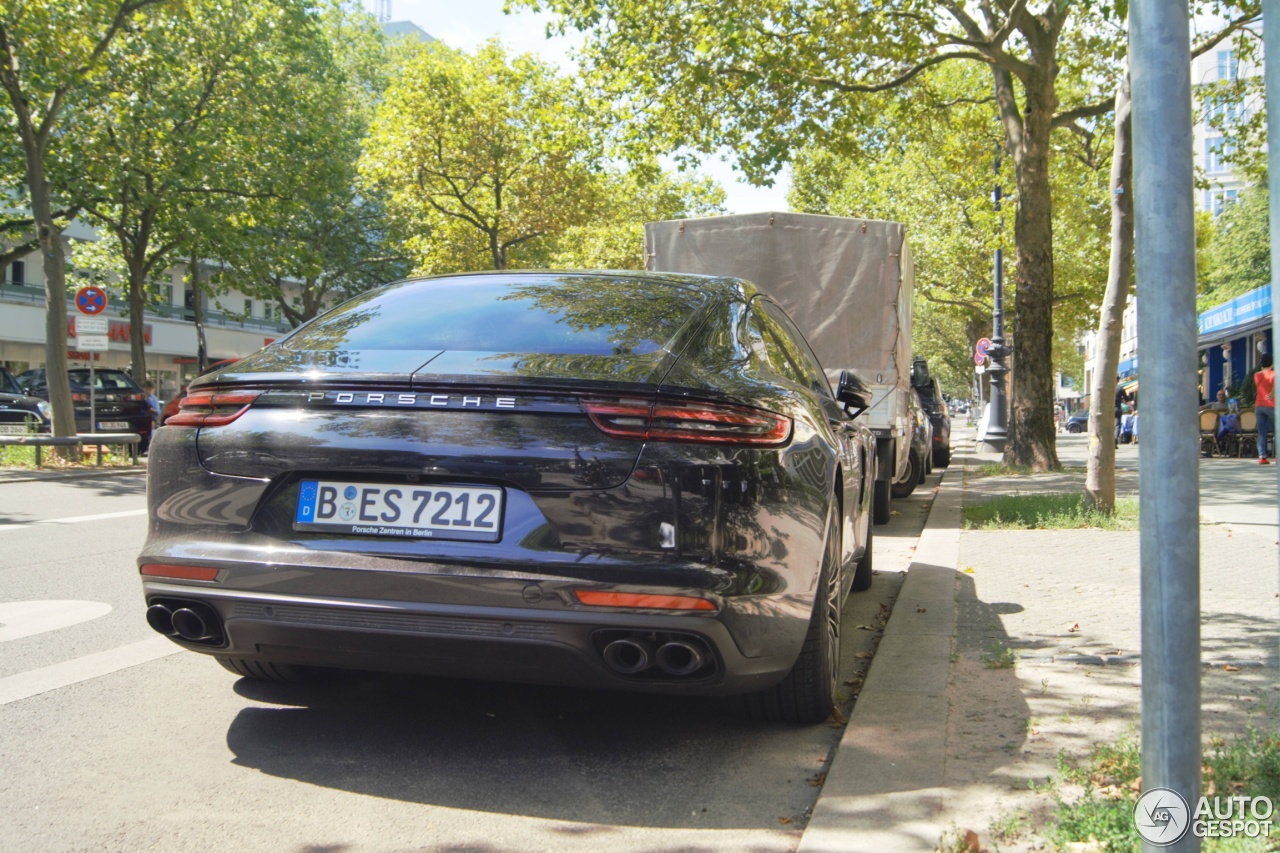 Porsche 971 Panamera Turbo