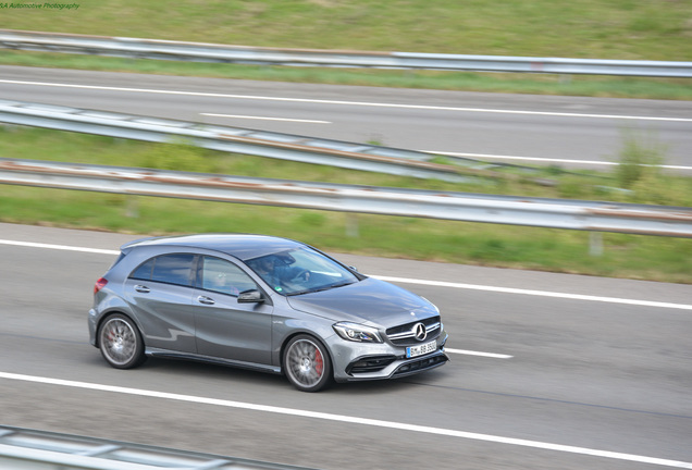 Mercedes-AMG A 45 W176 2015