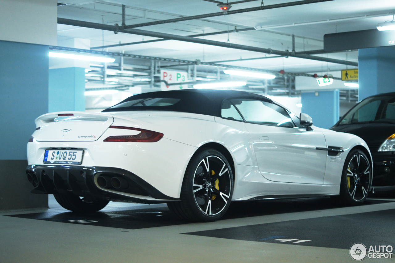 Aston Martin Vanquish S Volante 2017