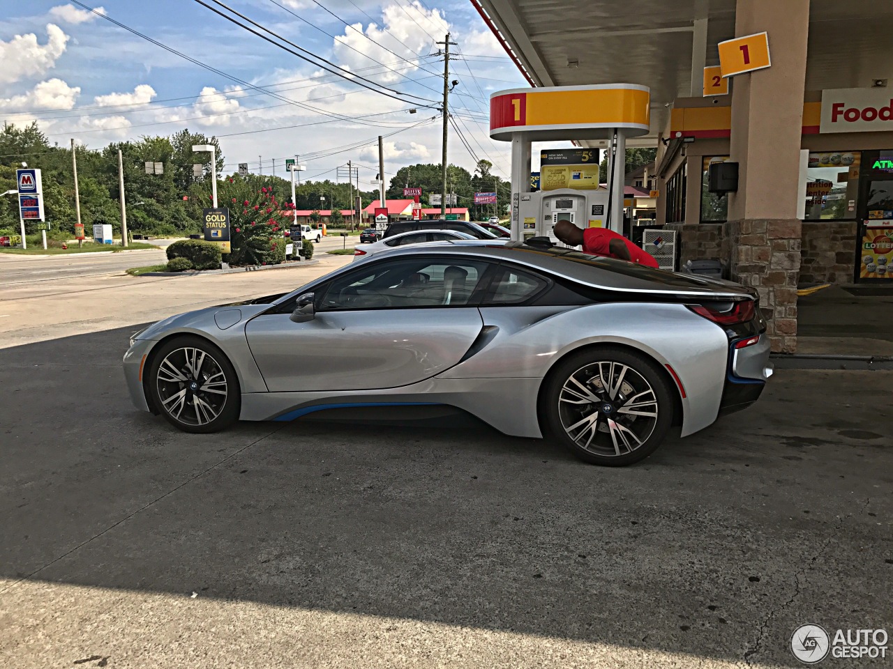 BMW i8