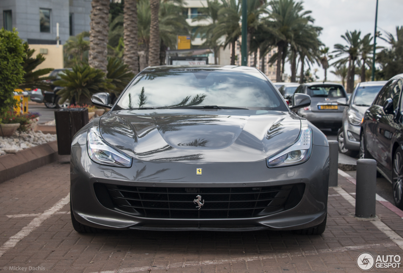 Ferrari GTC4Lusso