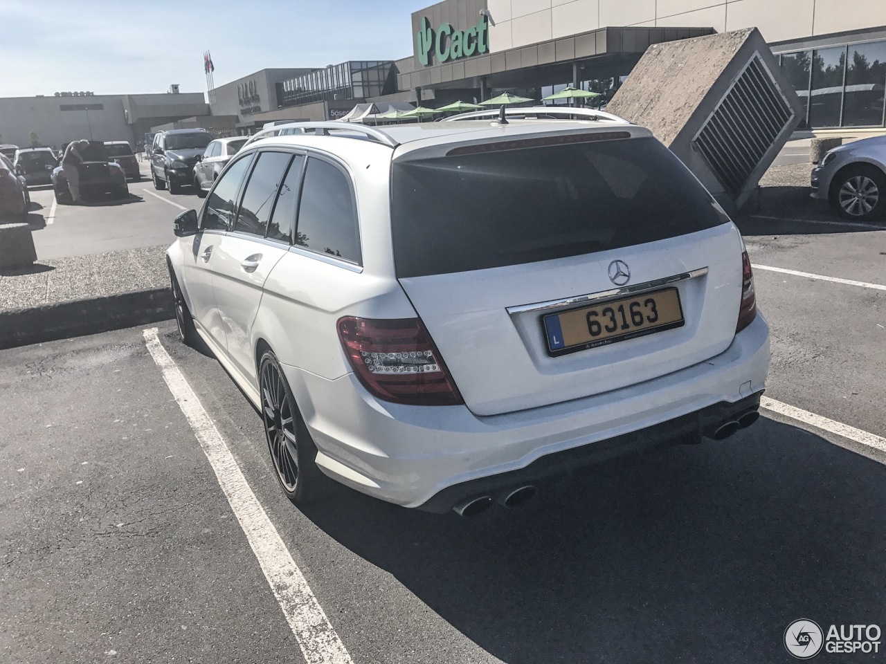 Mercedes-Benz C 63 AMG Estate 2012