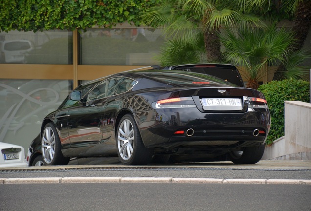 Aston Martin DB9 2010