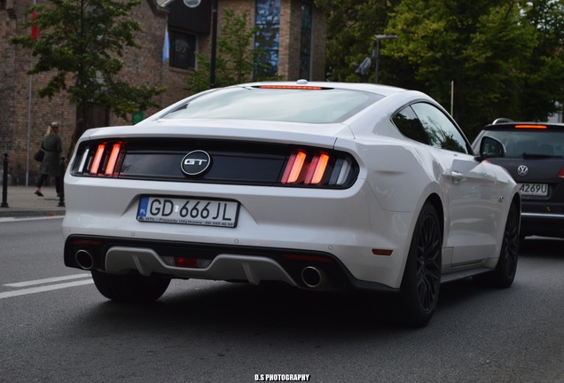 Ford Mustang GT 2015