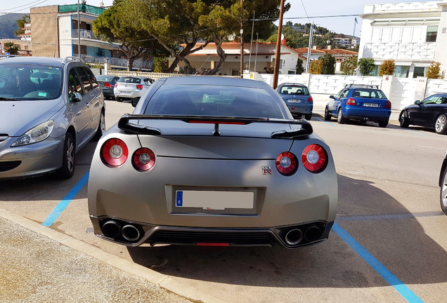 Nissan GT-R 2013