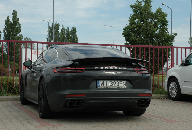 Porsche 971 Panamera Turbo