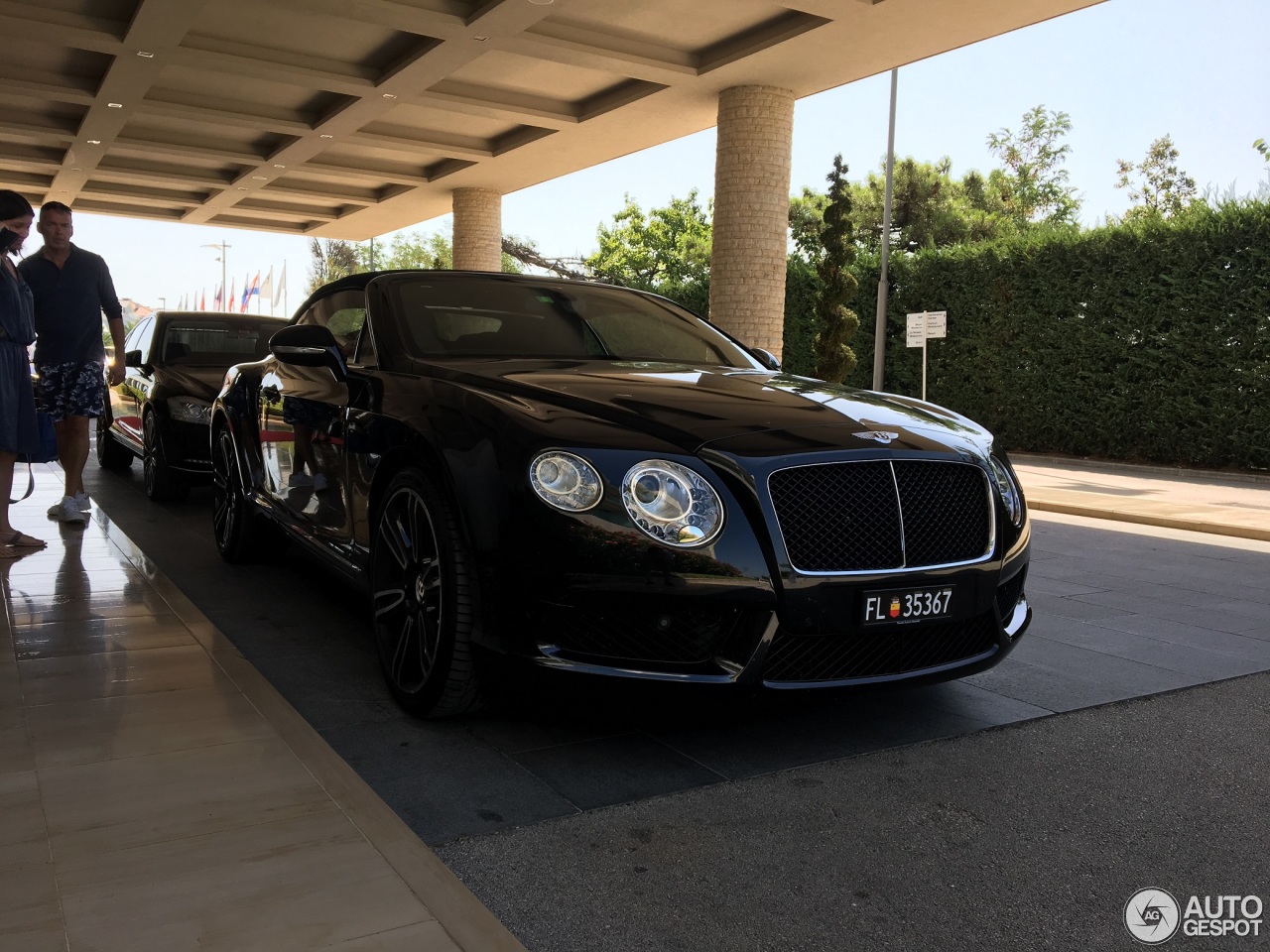 Bentley Continental GTC V8