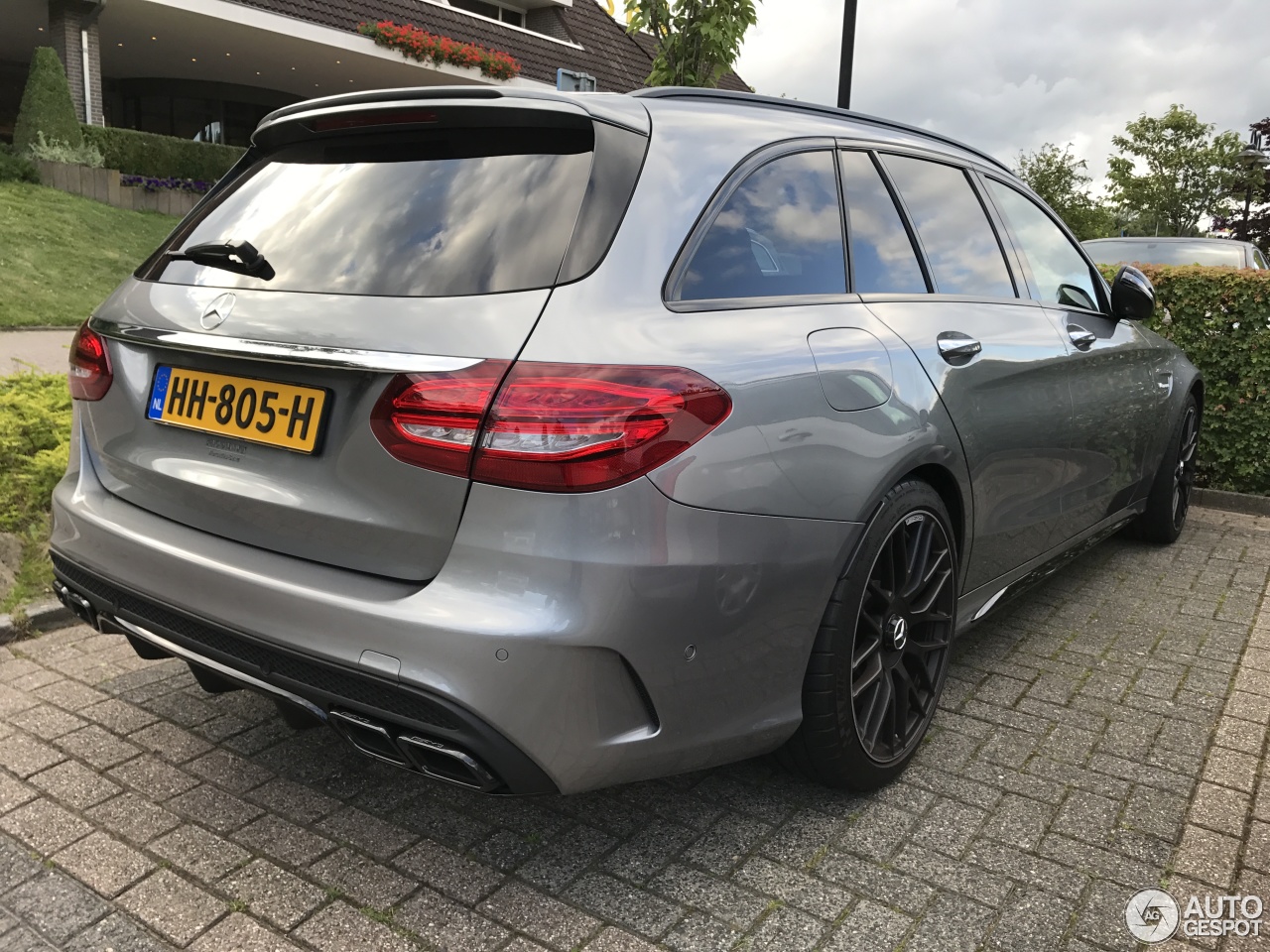 Mercedes-AMG C 63 S Estate S205