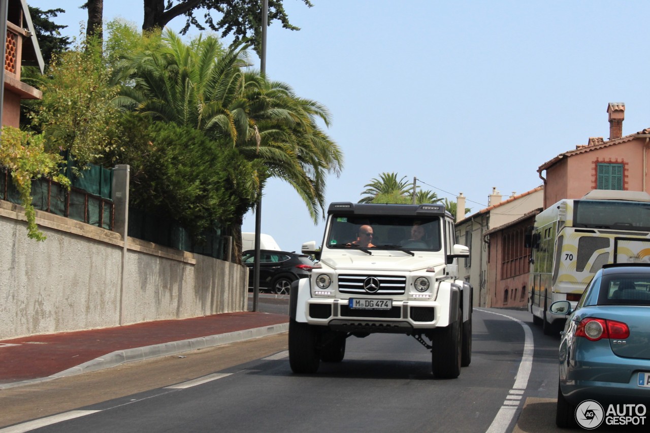 Mercedes-Benz G 500 4X4²