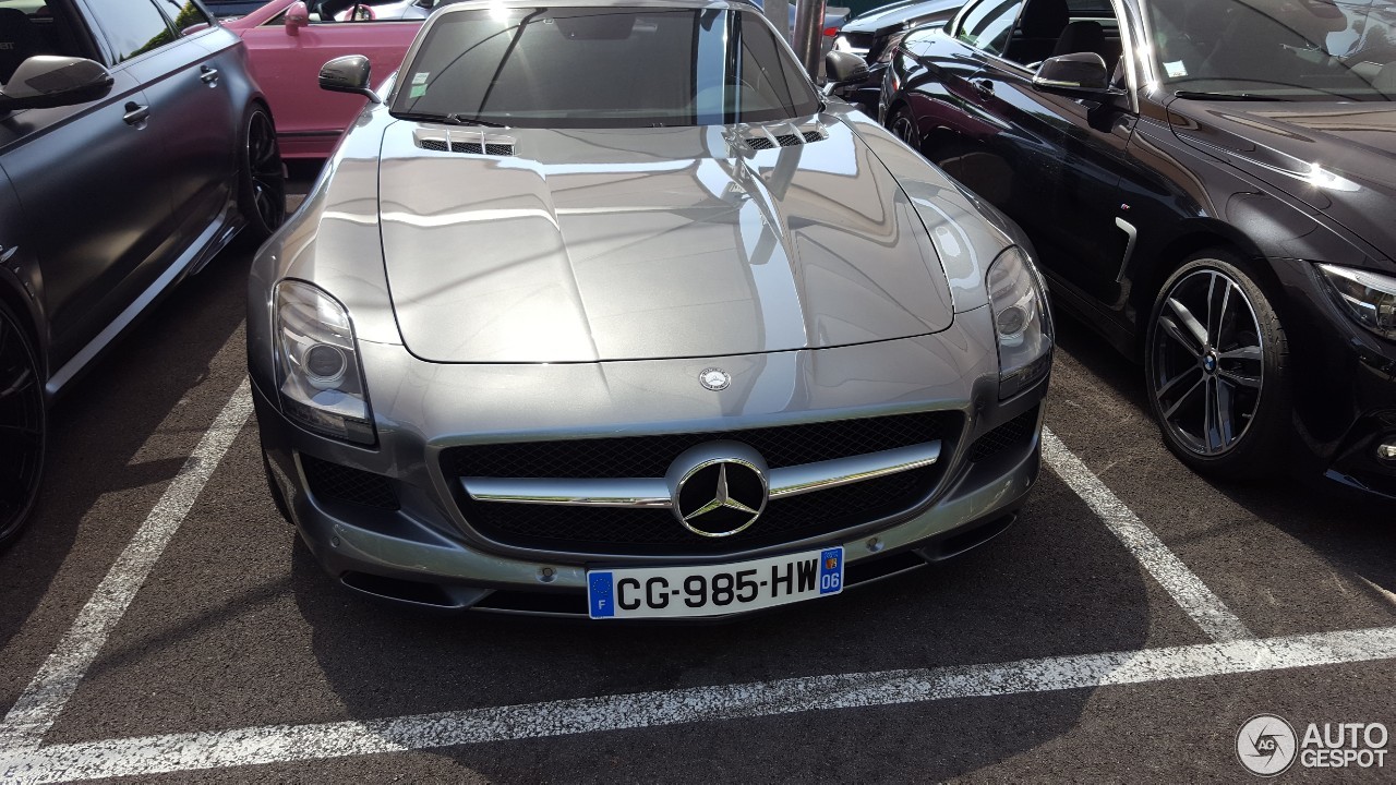 Mercedes-Benz SLS AMG Roadster