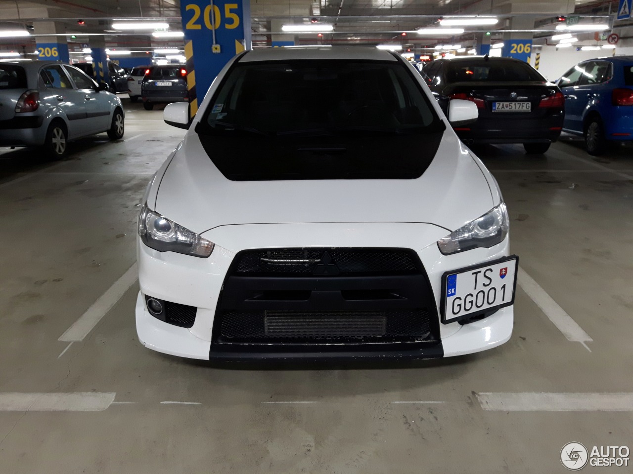 Mitsubishi Lancer Evolution X MR