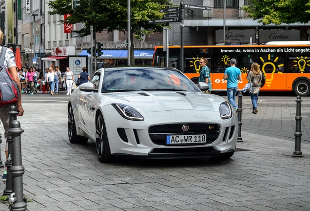 Jaguar F-TYPE S Coupé