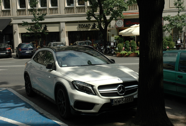 Mercedes-AMG GLA 45 X156