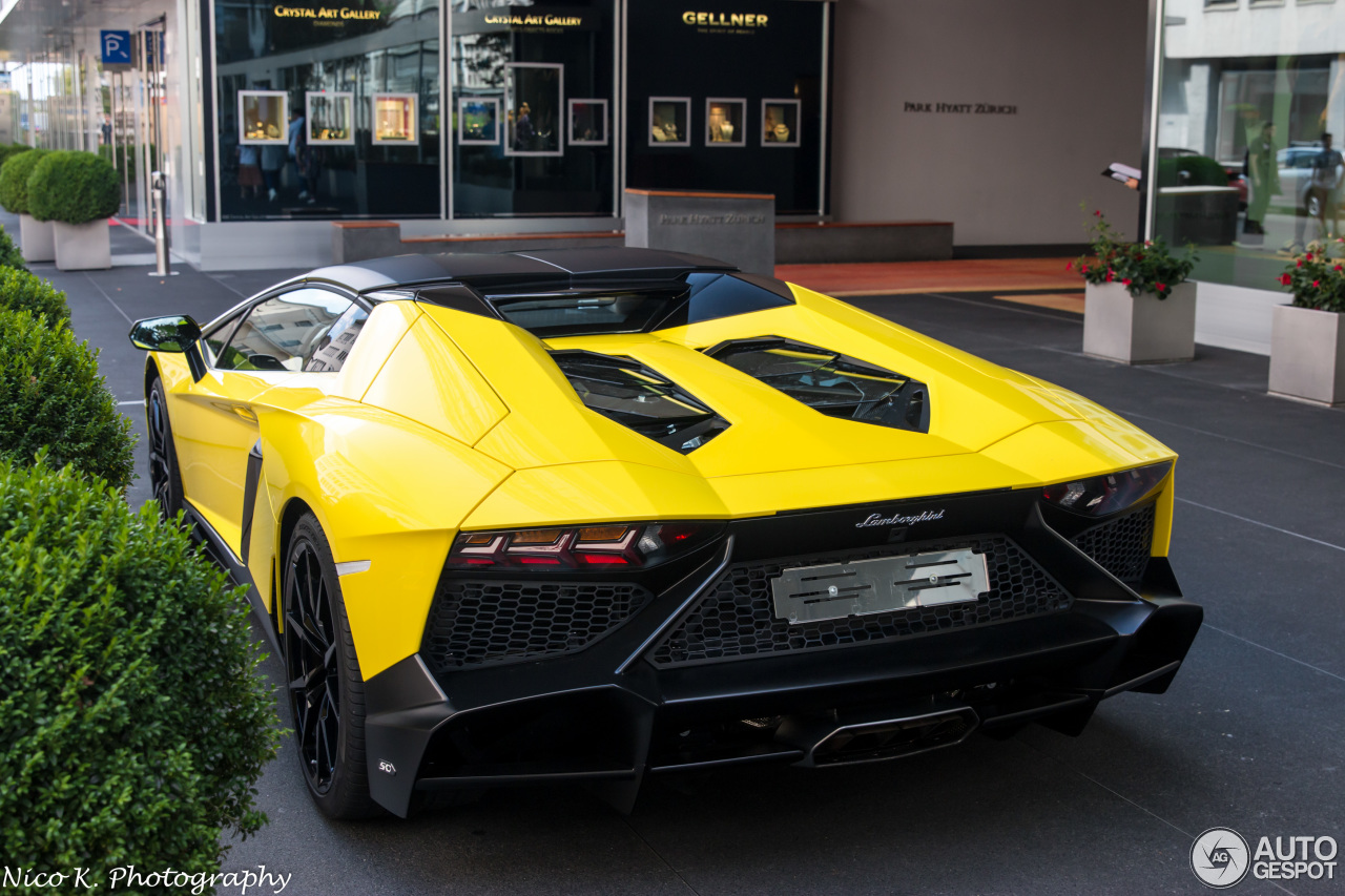 Lamborghini Aventador LP720-4 Roadster 50° Anniversario