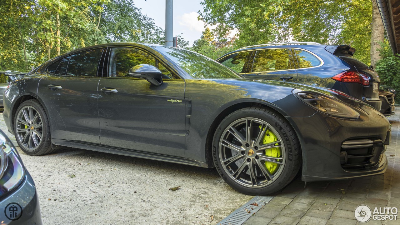 Porsche 971 Panamera Turbo S E-Hybrid