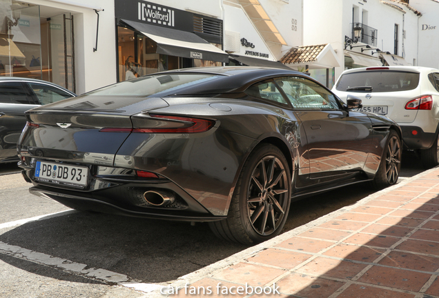 Aston Martin DB11