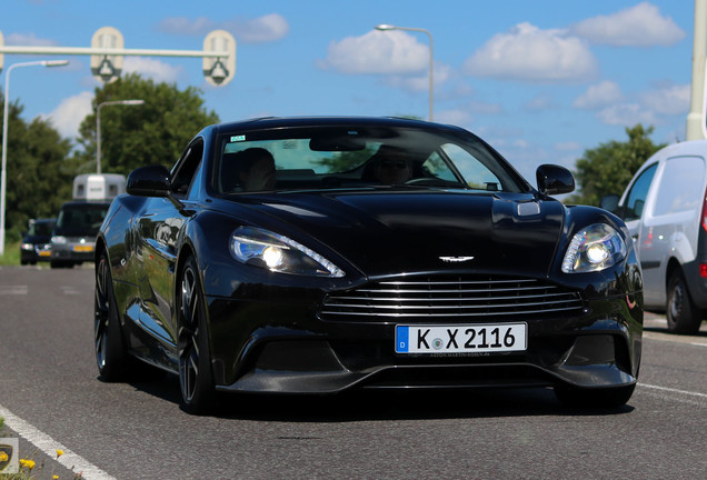 Aston Martin Vanquish 2013