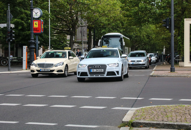 Audi RS4 Avant B8