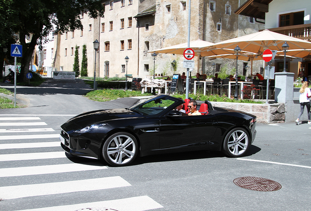 Jaguar F-TYPE S Convertible