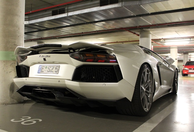 Lamborghini Aventador LP700-4 Roadster