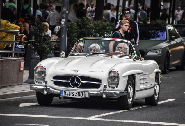 Mercedes-Benz 300SL Roadster