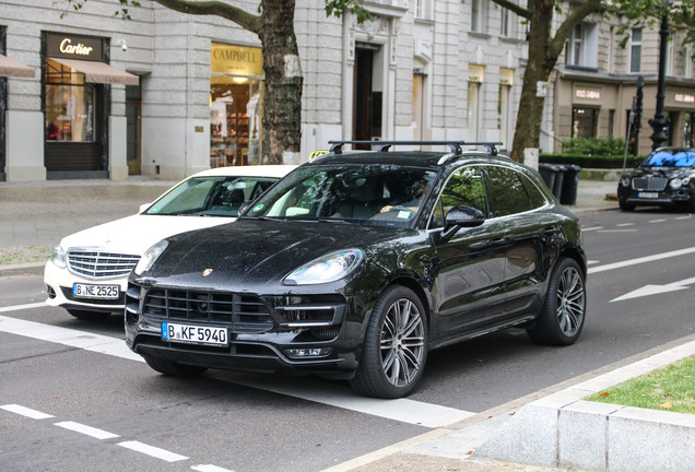 Porsche 95B Macan Turbo