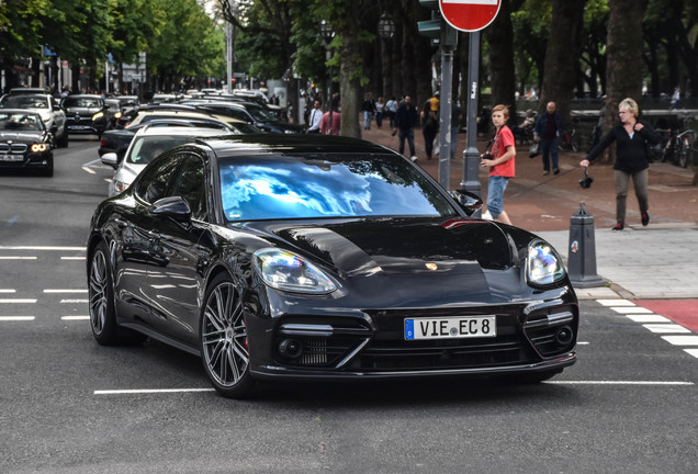 Porsche 971 Panamera Turbo