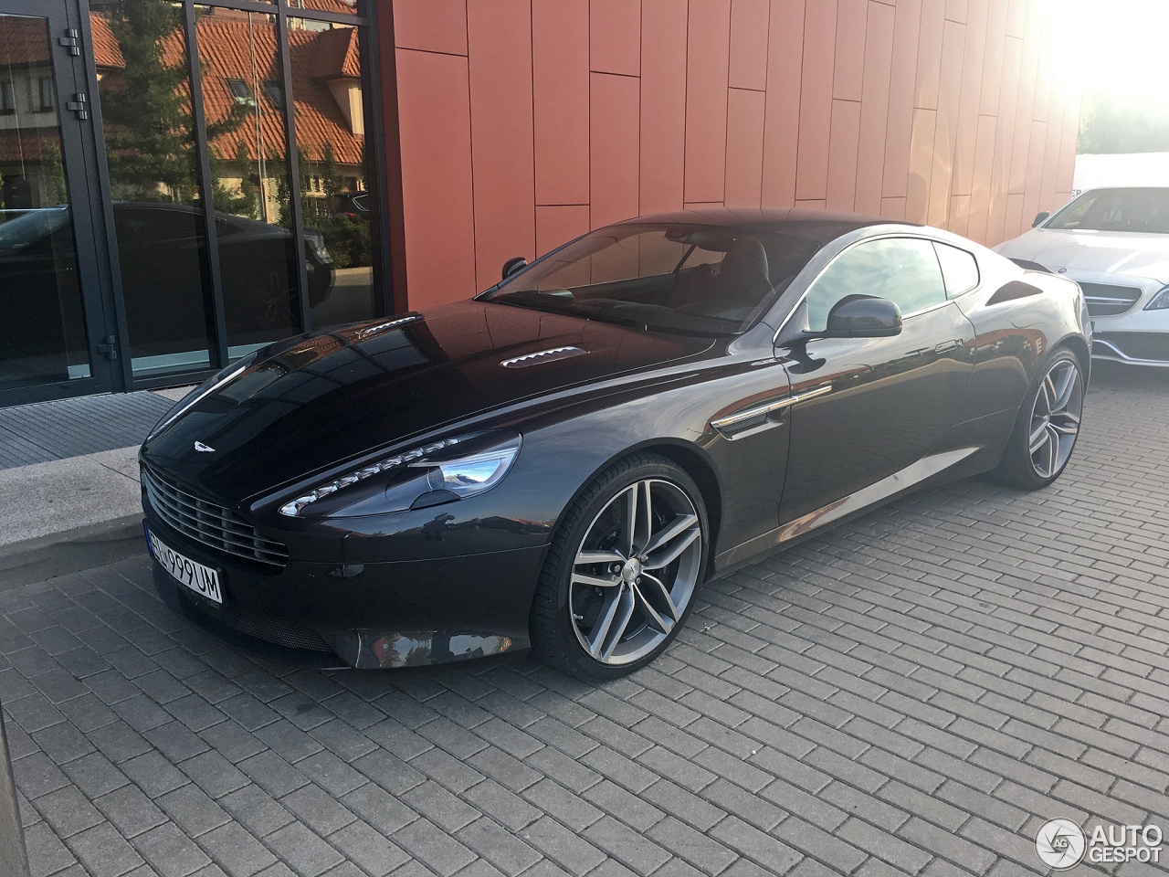 Aston Martin DB9 2013