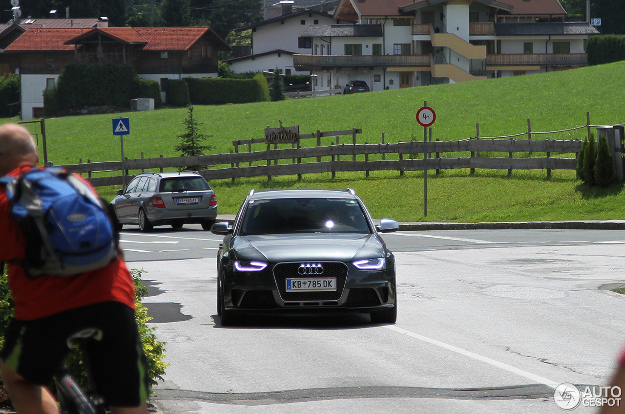 Audi RS4 Avant B8