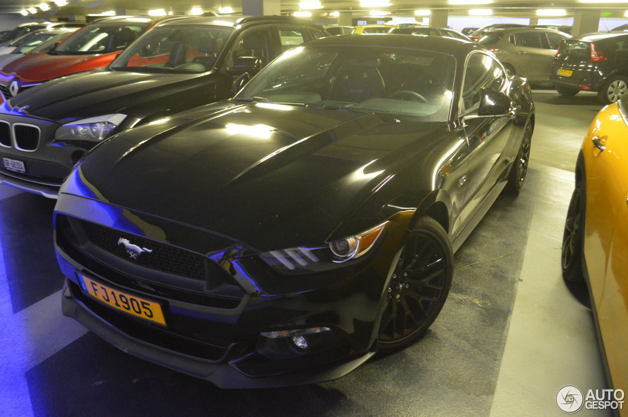 Ford Mustang GT 2015