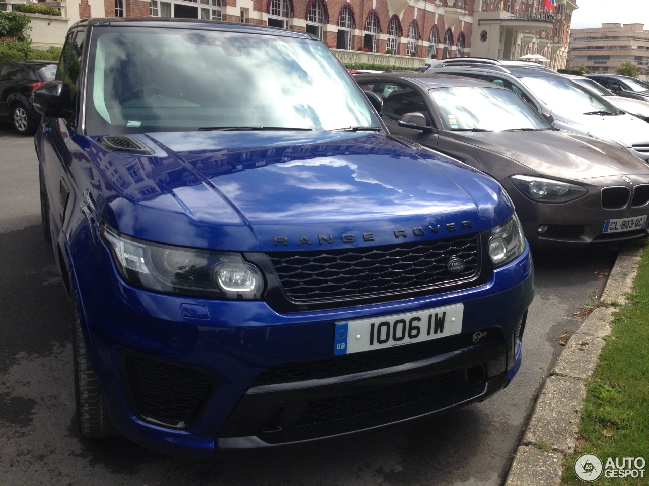 Land Rover Range Rover Sport SVR