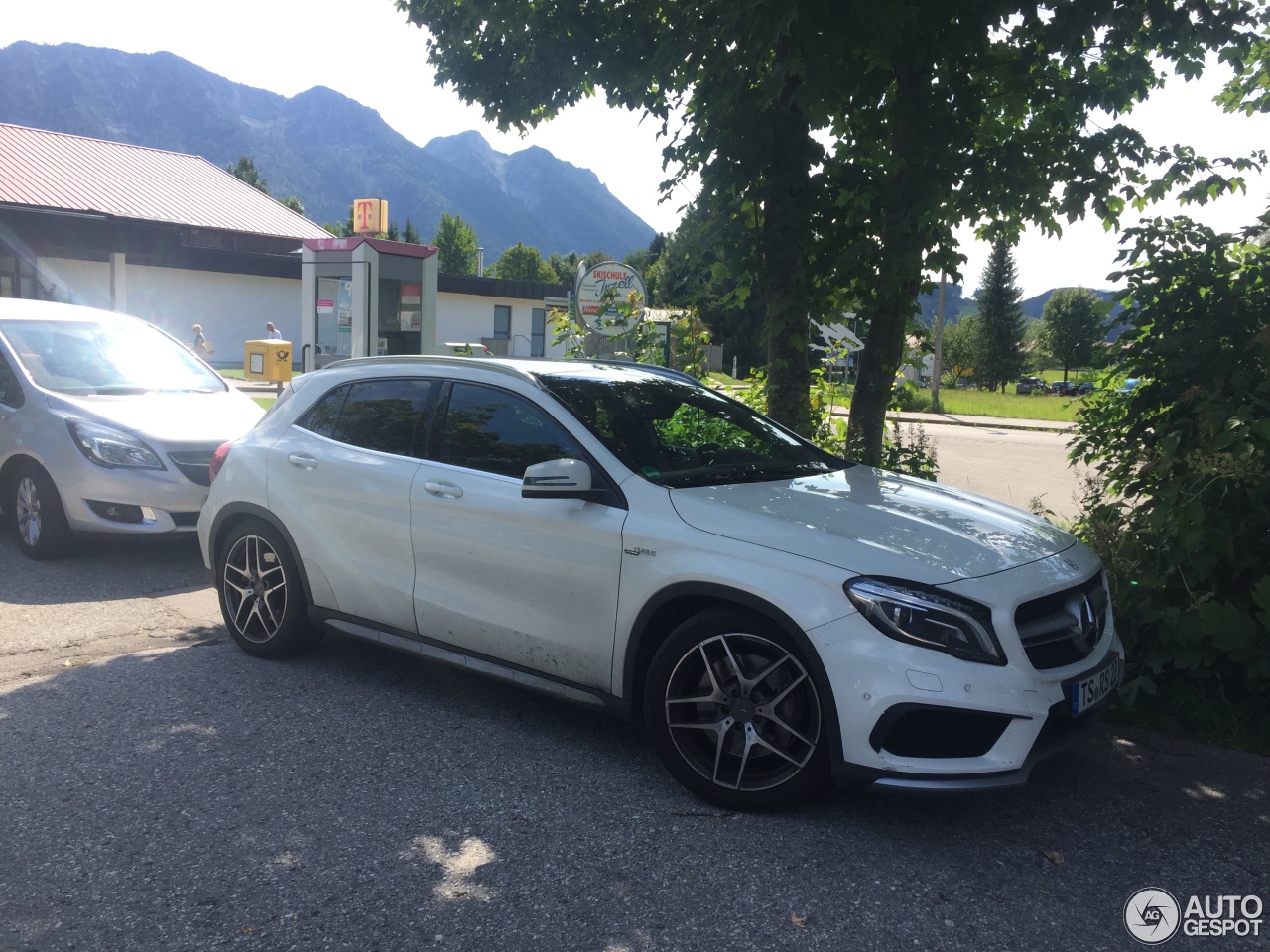 Mercedes-Benz GLA 45 AMG X156