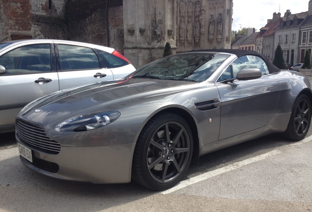 Aston Martin V8 Vantage Roadster