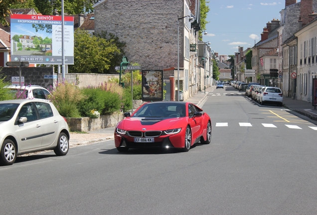 BMW i8 Protonic Red Edition