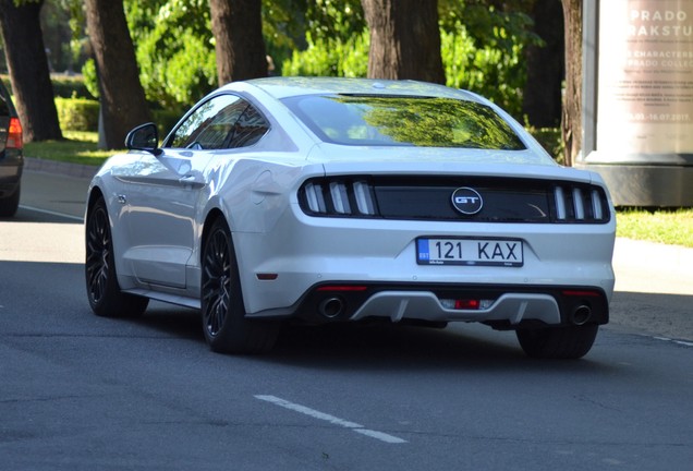 Ford Mustang GT 2015