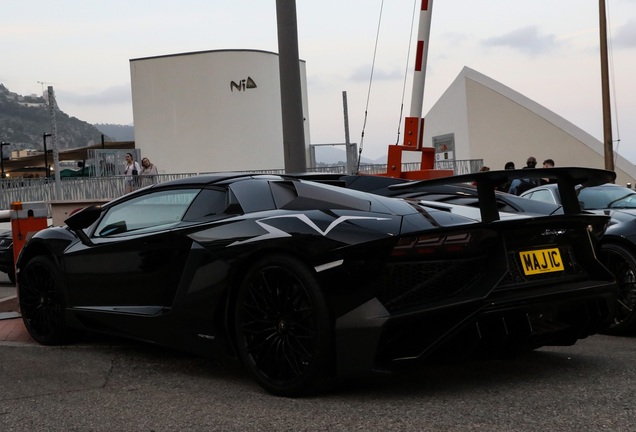 Lamborghini Aventador LP750-4 SuperVeloce Roadster