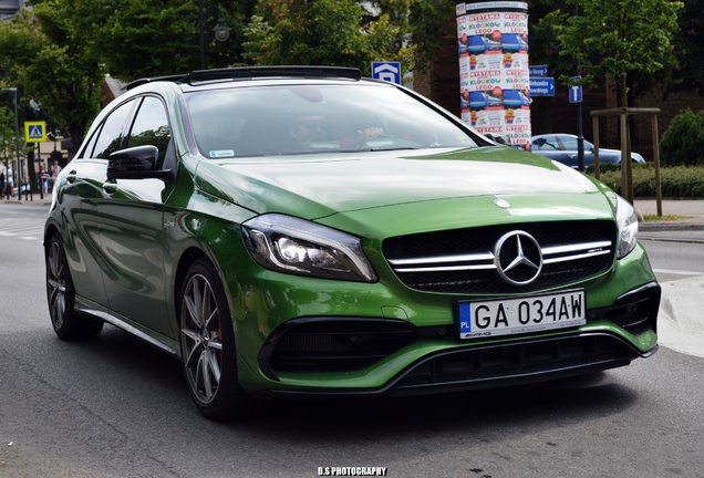 Mercedes-AMG A 45 W176 2015